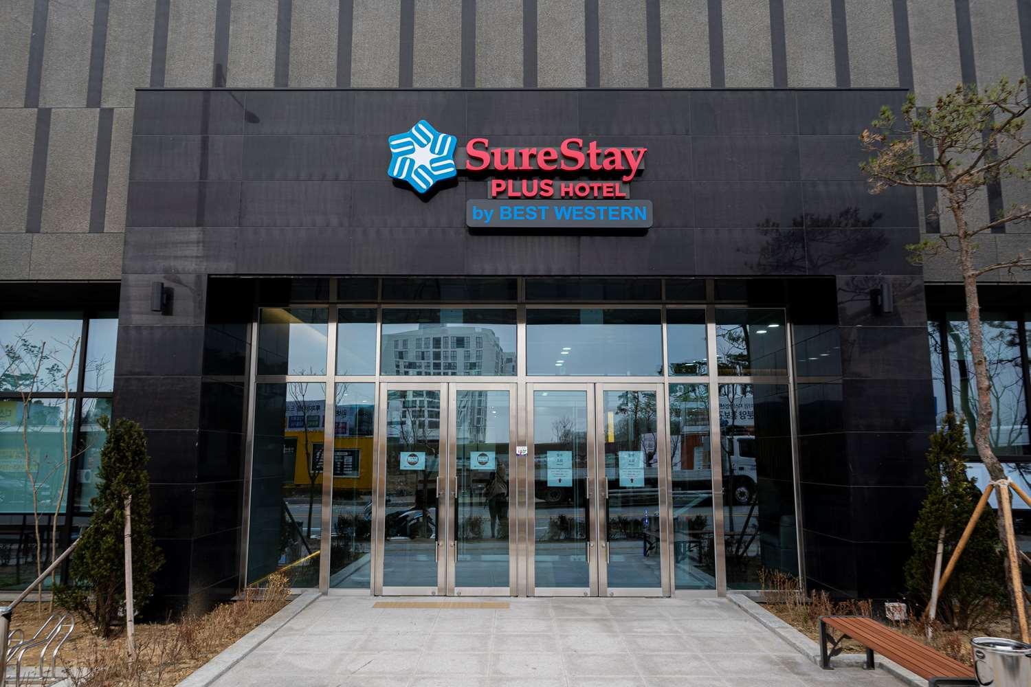 Surestay Plus Hotel By Best Western Asan Exterior photo
